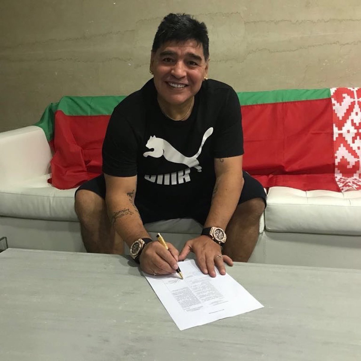 Maradona nuovo presidente della Dinamo Brest annuncio