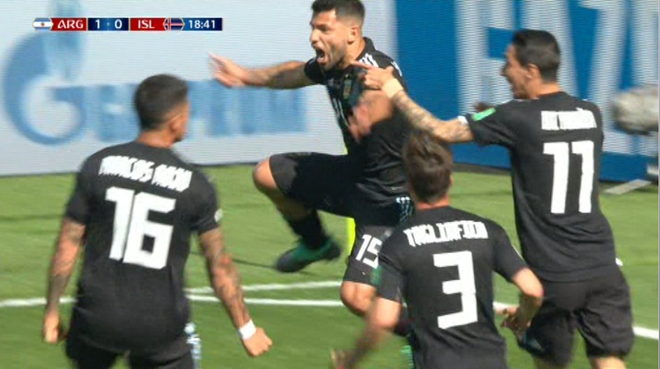 Argentina-Islanda gol Aguero