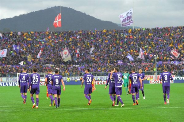 Formazioni ufficiali Fiorentina - Genoa, le scelte di Montella e Prandelli