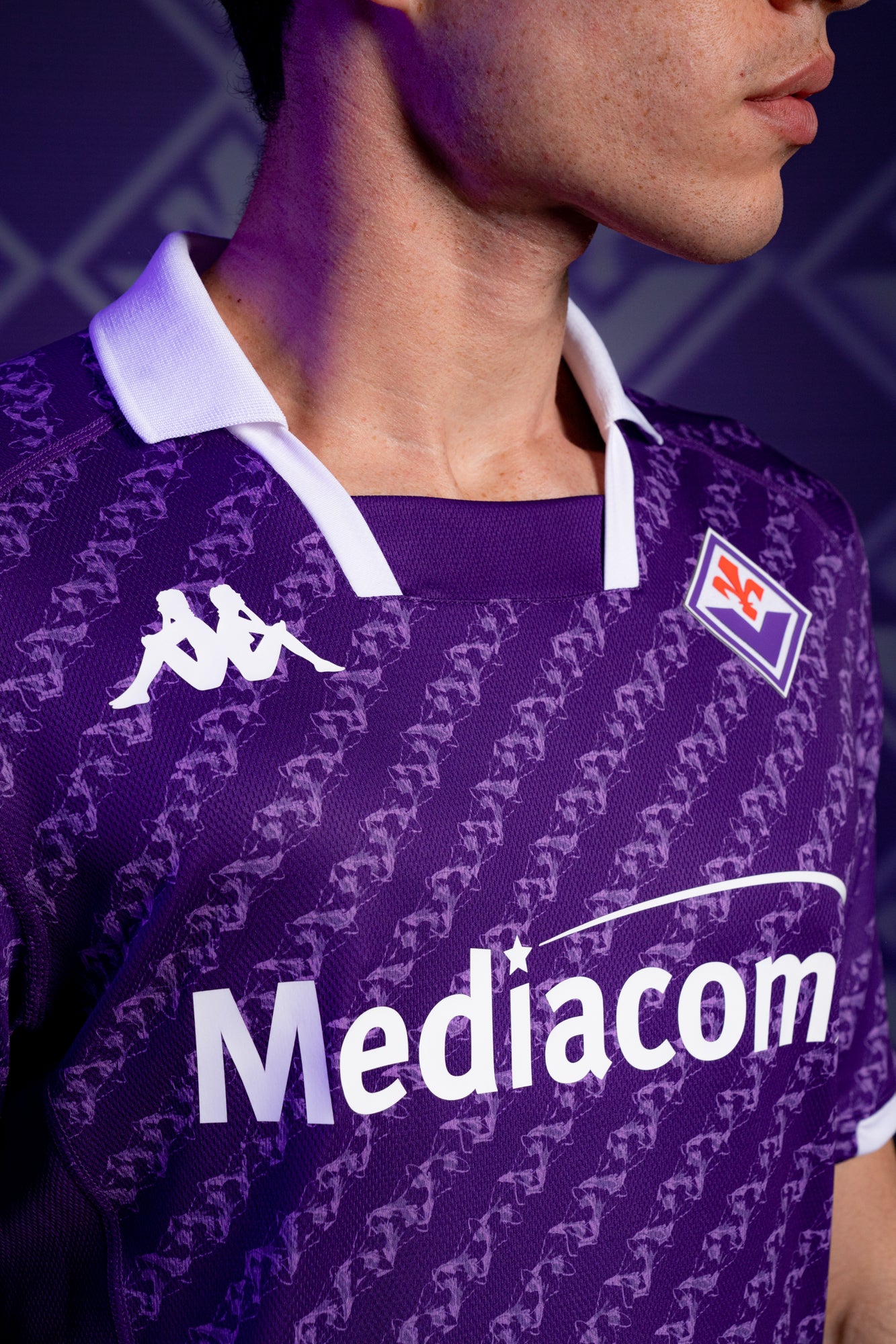 La nuova maglia casalinga della Fiorentina